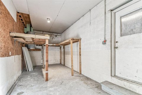 Снять в аренду квартиру в Холидэй, Флорида 3 спальни, 157.19м2, № 2108877 - фото 22