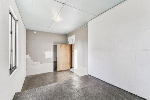 Снять в аренду квартиру в Холидэй, Флорида 3 спальни, 157.19м2, № 2108877 - фото 21