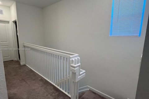 Купить таунхаус в Хомстед, Флорида 3 спальни, 143.53м2, № 2049679 - фото 8