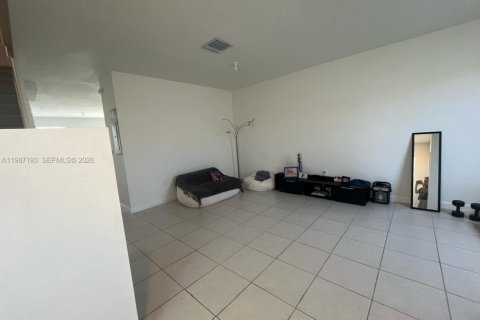 Купить таунхаус в Хомстед, Флорида 3 спальни, 143.53м2, № 2049679 - фото 6