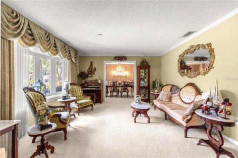 House in Ocala, Florida 3 bedrooms, 204.57 sq.m. № 2150095 - photo 6