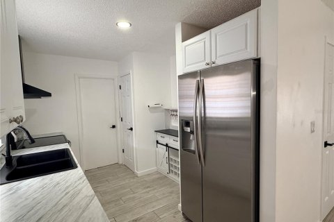 Villa ou maison à louer à Spring Hill, Floride: 3 chambres, 103.49 m2 № 2098787 - photo 9