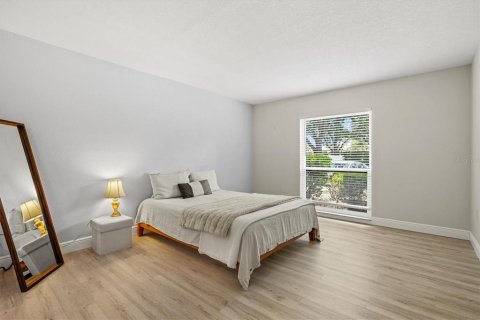 Condo in Sarasota, Florida, 1 bedroom № 2238074 - photo 23