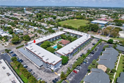 Condo in Deerfield Beach, Florida, 1 bedroom  № 1468600 - photo 26