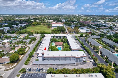 Condo in Deerfield Beach, Florida, 1 bedroom  № 1468600 - photo 23