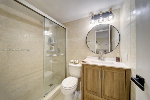Condo in Deerfield Beach, Florida, 1 bedroom  № 1468600 - photo 16