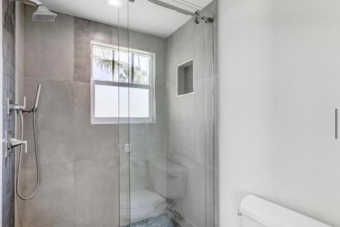 Casa en alquiler en West Palm Beach, Florida, 3 dormitorios, 105.17 m2 № 2084985 - foto 9