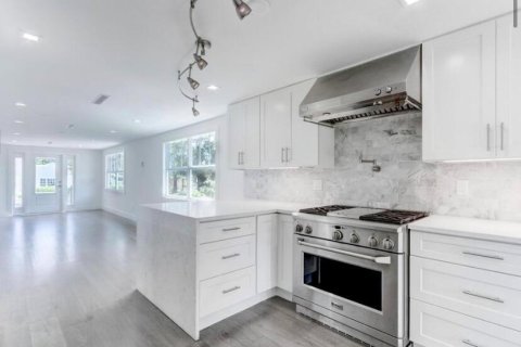 Casa en alquiler en West Palm Beach, Florida, 3 dormitorios, 105.17 m2 № 2084985 - foto 7