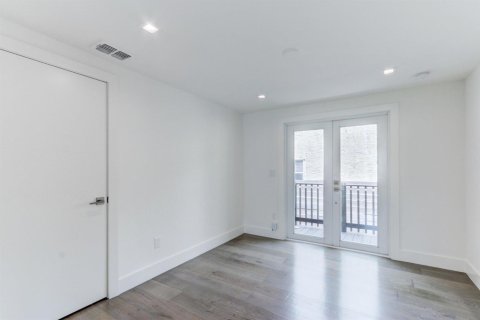 Casa en alquiler en West Palm Beach, Florida, 3 dormitorios, 105.17 m2 № 2084985 - foto 16