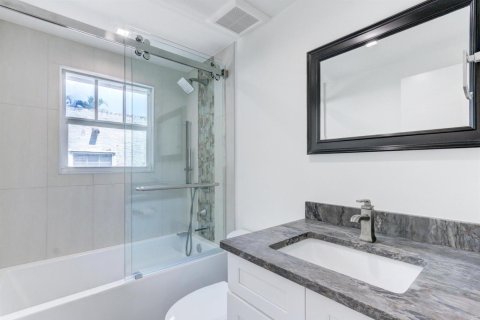 Casa en alquiler en West Palm Beach, Florida, 3 dormitorios, 105.17 m2 № 2084985 - foto 30