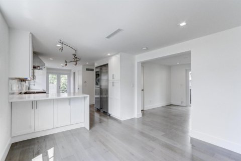 Casa en alquiler en West Palm Beach, Florida, 3 dormitorios, 105.17 m2 № 2084985 - foto 19