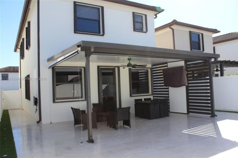 Купить виллу или дом в Хайалиа, Флорида 4 спальни, 184.88м2, № 2003186 - фото 2