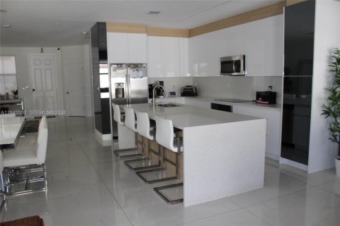 Купить виллу или дом в Хайалиа, Флорида 4 спальни, 184.88м2, № 2003186 - фото 4