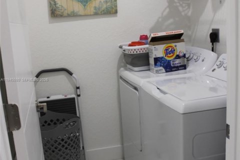 Купить виллу или дом в Хайалиа, Флорида 4 спальни, 184.88м2, № 2003186 - фото 25