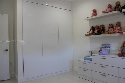 Купить виллу или дом в Хайалиа, Флорида 4 спальни, 184.88м2, № 2003186 - фото 17