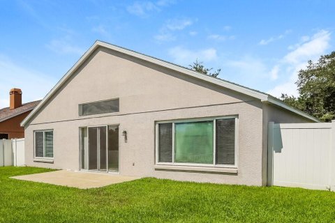House in Wesley Chapel, Florida 4 bedrooms, 154.68 sq.m. № 2393459 - photo 15