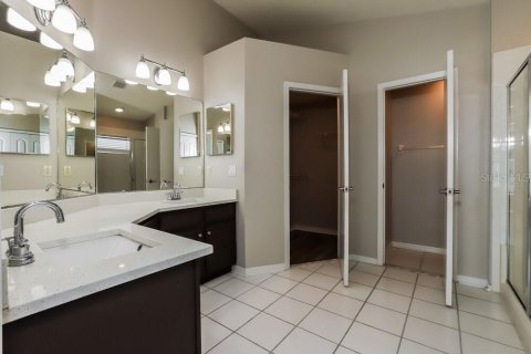 House in Wesley Chapel, Florida 4 bedrooms, 154.68 sq.m. № 2393459 - photo 10