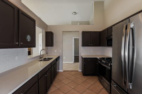 House in Wesley Chapel, Florida 4 bedrooms, 154.68 sq.m. № 2393459 - photo 7