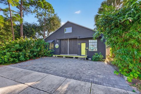 Casa en Saint Petersburg, Florida 2 dormitorios, 332.59 m2 № 2380357