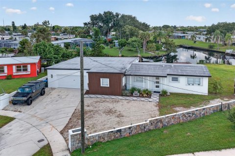 Casa en North Port, Florida 3 dormitorios, 191.84 m2 № 2368804