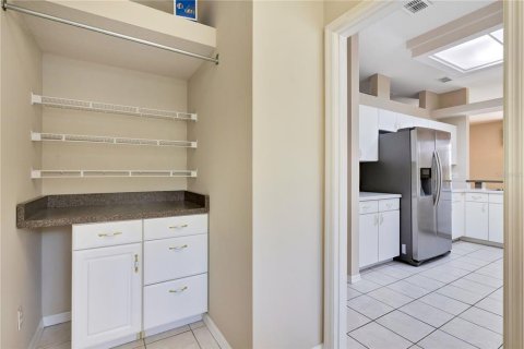 House in Clermont, Florida 2 bedrooms, 185.53 sq.m. № 2096199 - photo 13