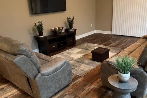 Casa en venta en Wesley Chapel, Florida, 3 dormitorios, 189.24 m2 № 2316614 - foto 18