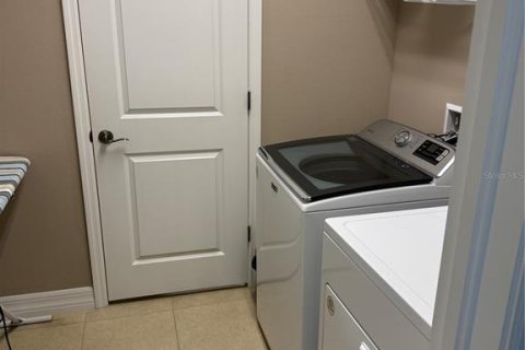 Casa en venta en Wesley Chapel, Florida, 3 dormitorios, 189.24 m2 № 2316614 - foto 15