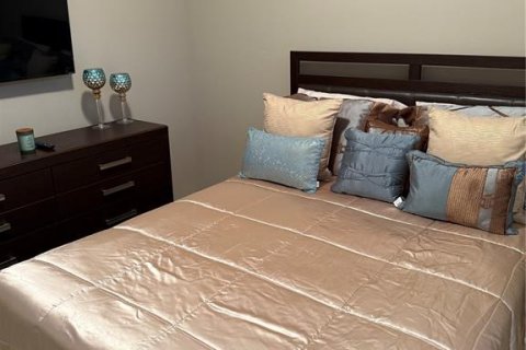 Casa en venta en Wesley Chapel, Florida, 3 dormitorios, 189.24 m2 № 2316614 - foto 6