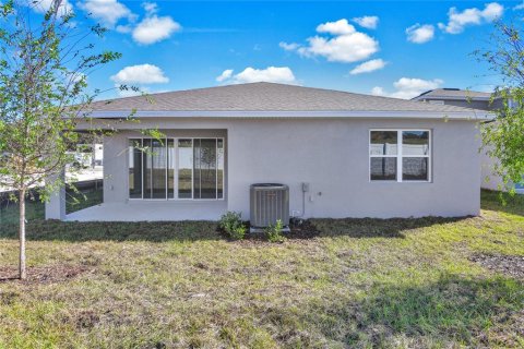 House in Tavares, Florida 4 bedrooms, 192.31 sq.m. № 1259896 - photo 19