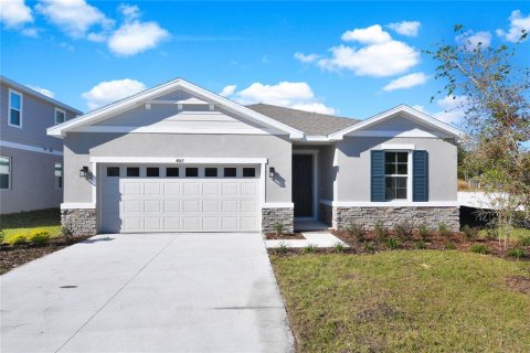 House in Tavares, Florida 4 bedrooms, 192.31 sq.m. № 1259896 - photo 3