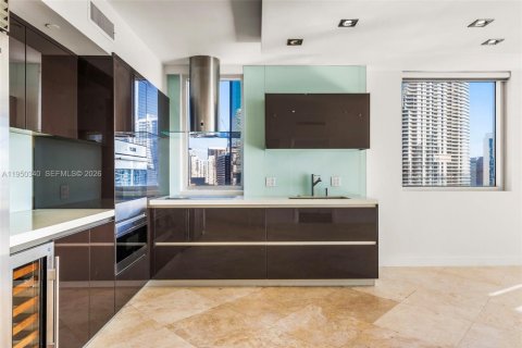 Condo in Miami, Florida, 3 bedrooms  № 2026161 - photo 7