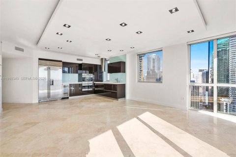 Condo in Miami, Florida, 3 bedrooms  № 2026161 - photo 5