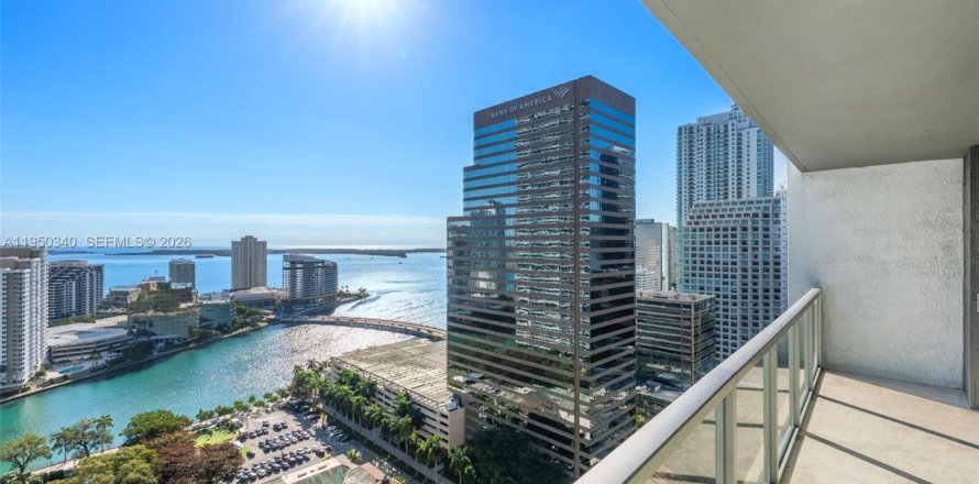 Condo in Miami, Florida, 3 bedrooms  № 2026161