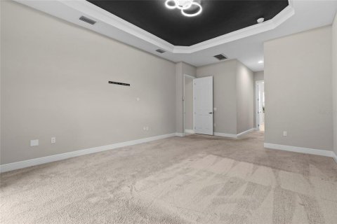 House in Land O' Lakes, Florida 4 bedrooms, 295.15 sq.m. № 2221381 - photo 22