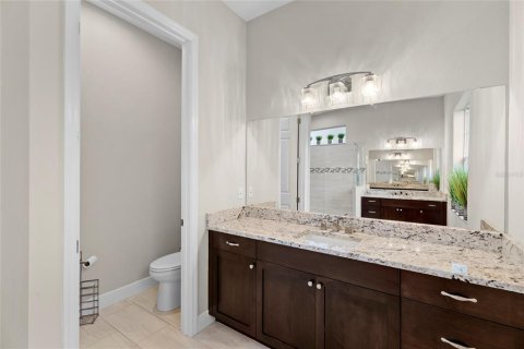 House in Land O' Lakes, Florida 4 bedrooms, 295.15 sq.m. № 2221381 - photo 14