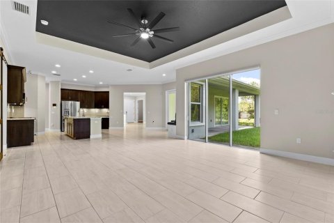 House in Land O' Lakes, Florida 4 bedrooms, 295.15 sq.m. № 2221381 - photo 15