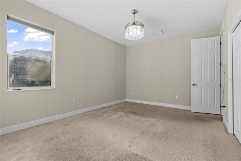House in Land O' Lakes, Florida 4 bedrooms, 295.15 sq.m. № 2221381 - photo 30