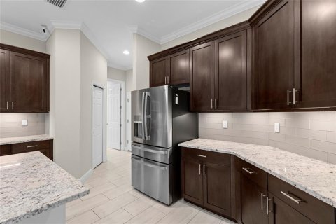 House in Land O' Lakes, Florida 4 bedrooms, 295.15 sq.m. № 2221381 - photo 10