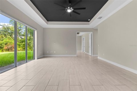 House in Land O' Lakes, Florida 4 bedrooms, 295.15 sq.m. № 2221381 - photo 18