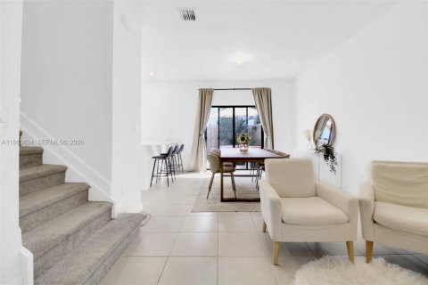 Купить виллу или дом в Хомстед, Флорида 3 спальни, 137.77м2, № 2050223 - фото 7