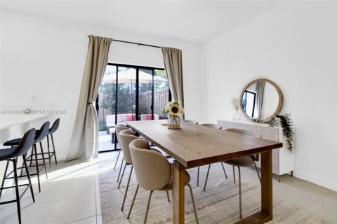 Купить виллу или дом в Хомстед, Флорида 3 спальни, 137.77м2, № 2050223 - фото 8