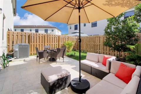 Купить виллу или дом в Хомстед, Флорида 3 спальни, 137.77м2, № 2050223 - фото 23