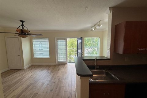 Copropriété à louer à Orlando, Floride: 1 chambre, 61.97 m2 № 2119342 - photo 2