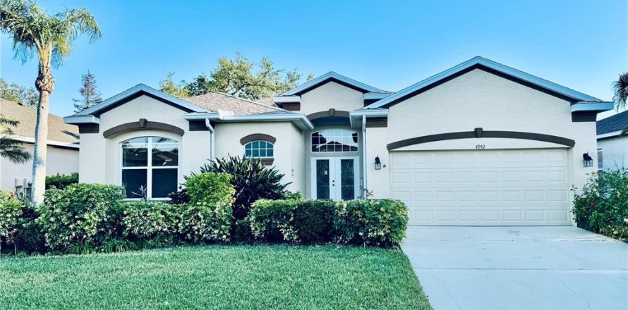 Villa ou maison à Sarasota, Floride 3 chambres, 189.43 m2 № 1603277