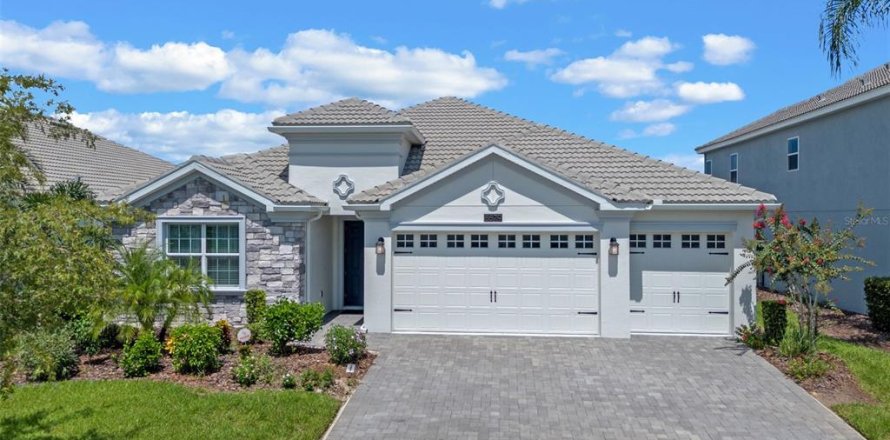 House in Davenport, Florida 4 bedrooms, 238.85 sq.m. № 1908904