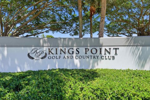 Condo in Delray Beach, Florida, 2 bedrooms  № 2400006 - photo 29