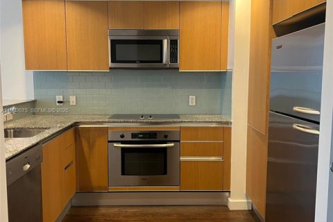 Copropriété à louer à Miami, Floride: 56.11 m2 № 1990777 - photo 2