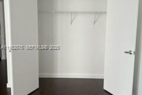 Copropriété à louer à Miami, Floride: 56.11 m2 № 1990777 - photo 7