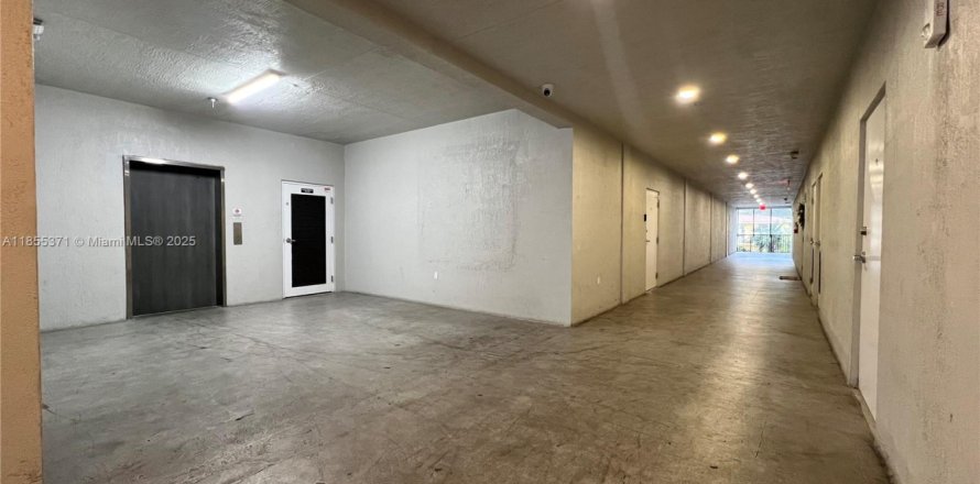 Appartement à Miami, Floride 3 chambres, 114.36 m2 № 1875070
