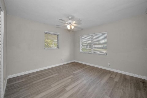 House in Dunedin, Florida 3 bedrooms, 112.97 sq.m. № 2095559 - photo 17